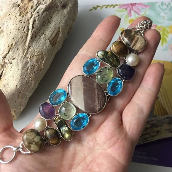 Agate, Blue Topaz, Pearl Mix Gemstone Sterling Silver Toggle Bracelet - Picture 4 of 7